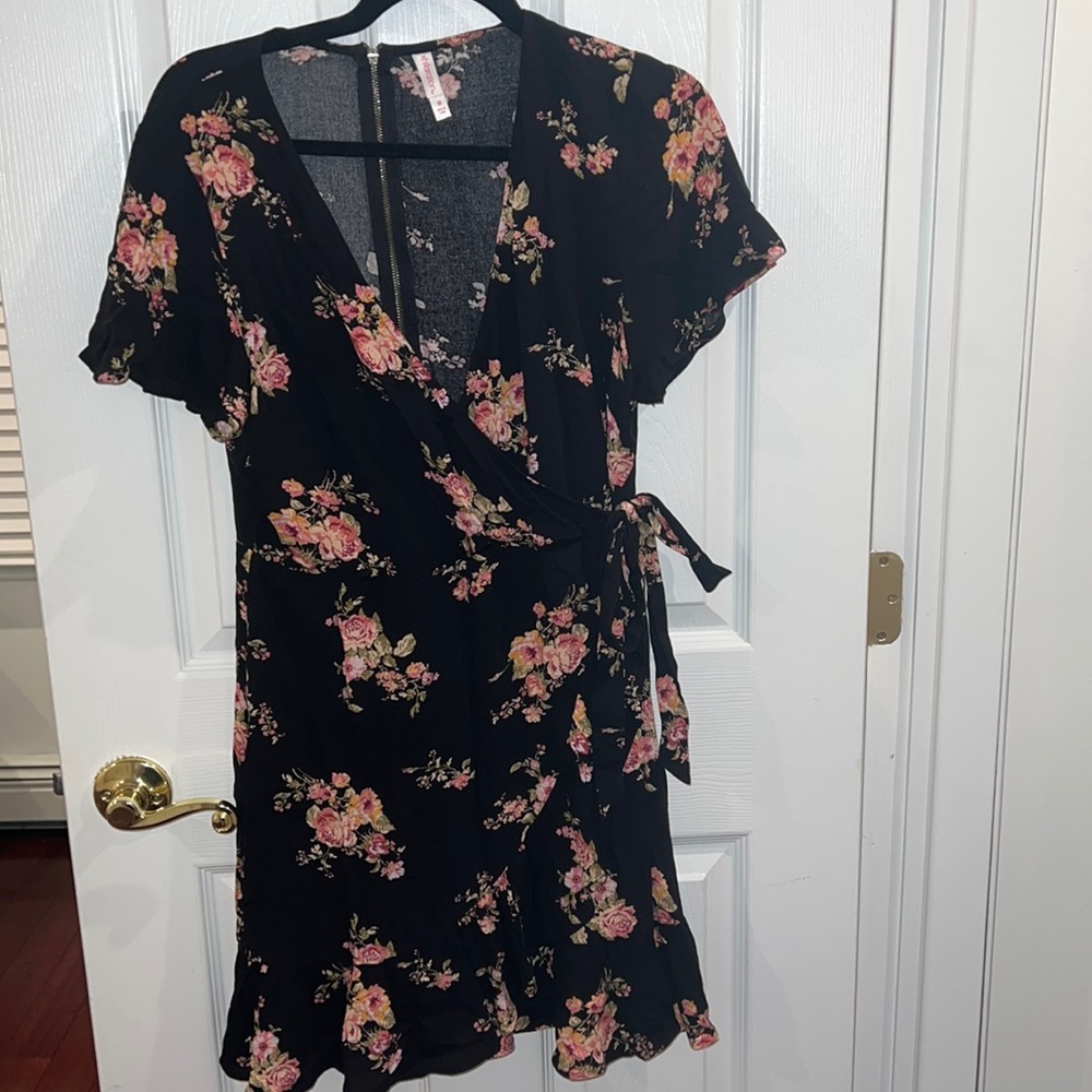 Floral pink/black mini dress!!